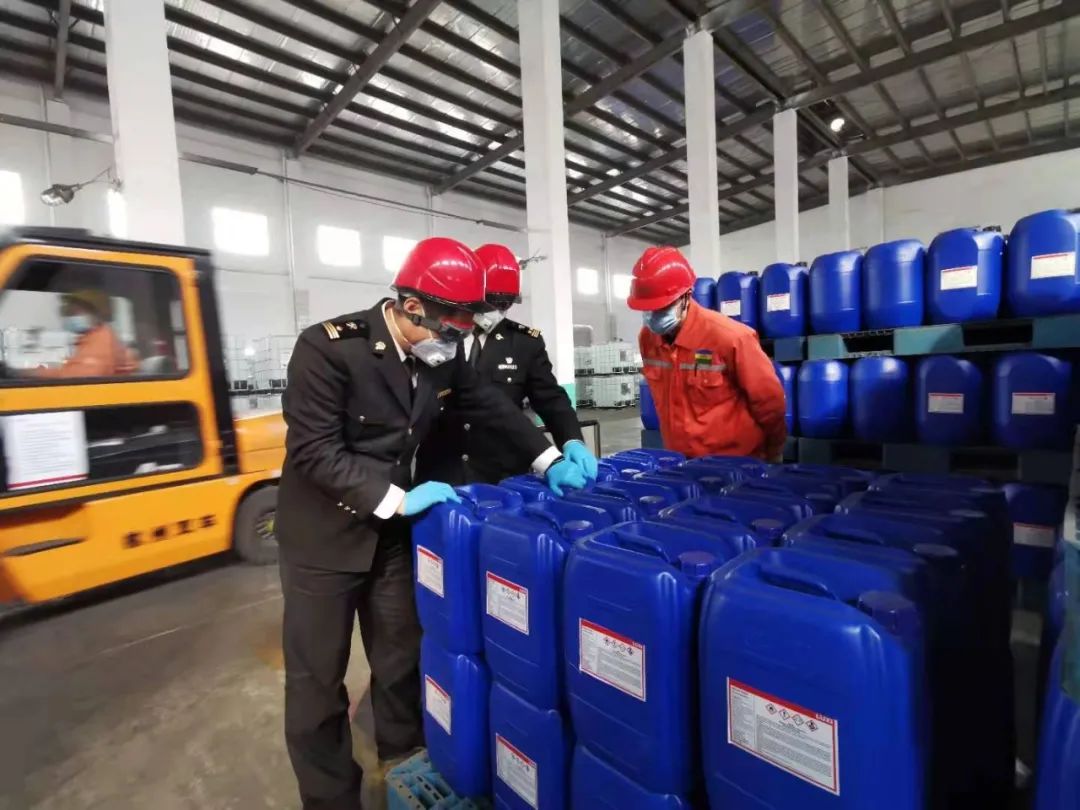 解讀進(jìn)出口危險化學(xué)品檢驗監(jiān)管新規(guī)正式實施